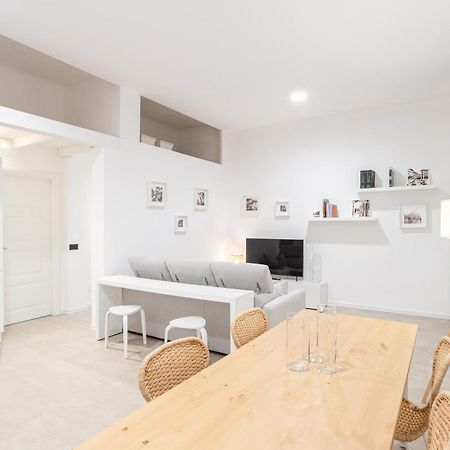 Sant Ambroeus Garden Apartment ميلان المظهر الخارجي الصورة