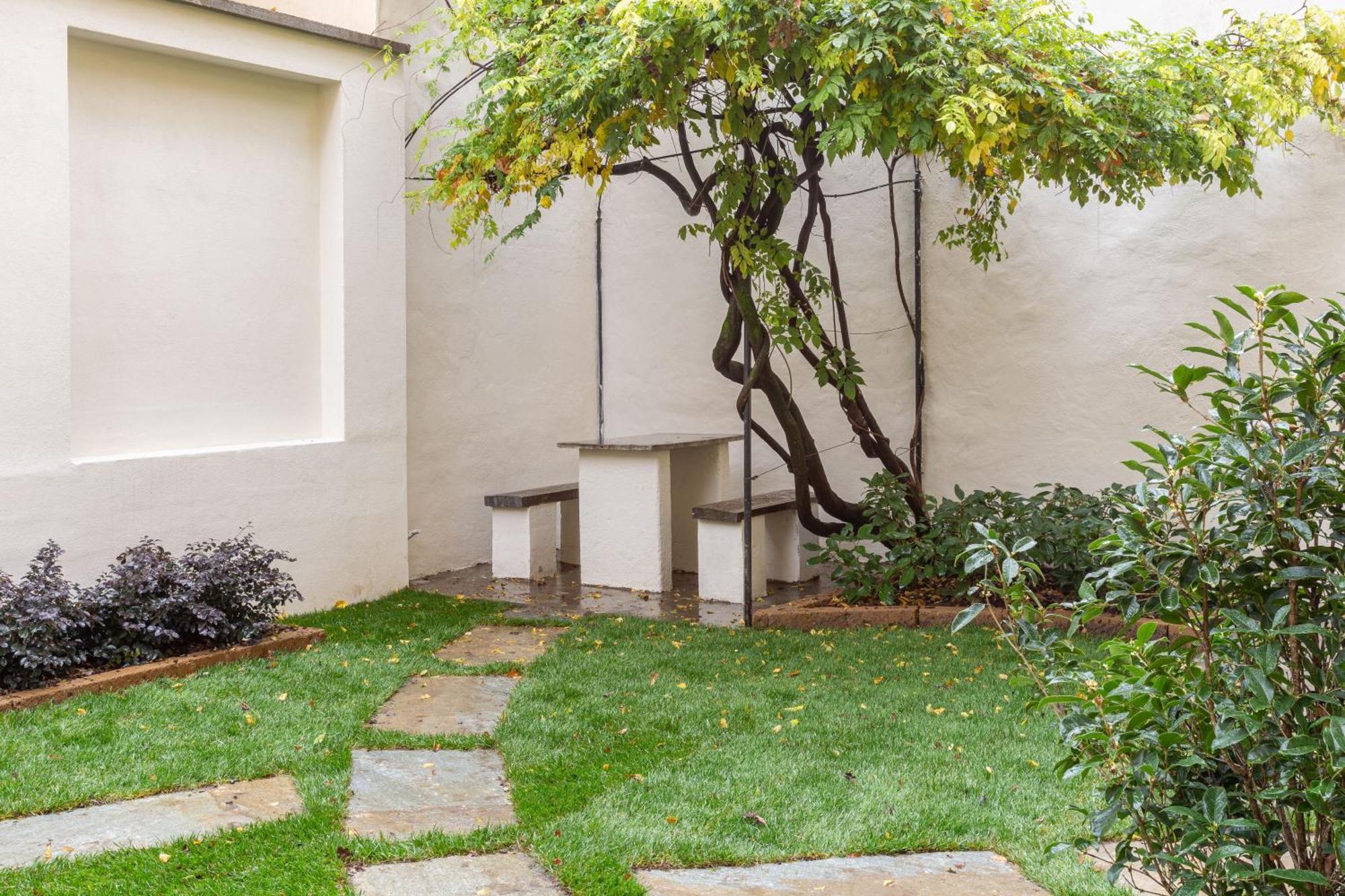 Sant Ambroeus Garden Apartment ميلان المظهر الخارجي الصورة