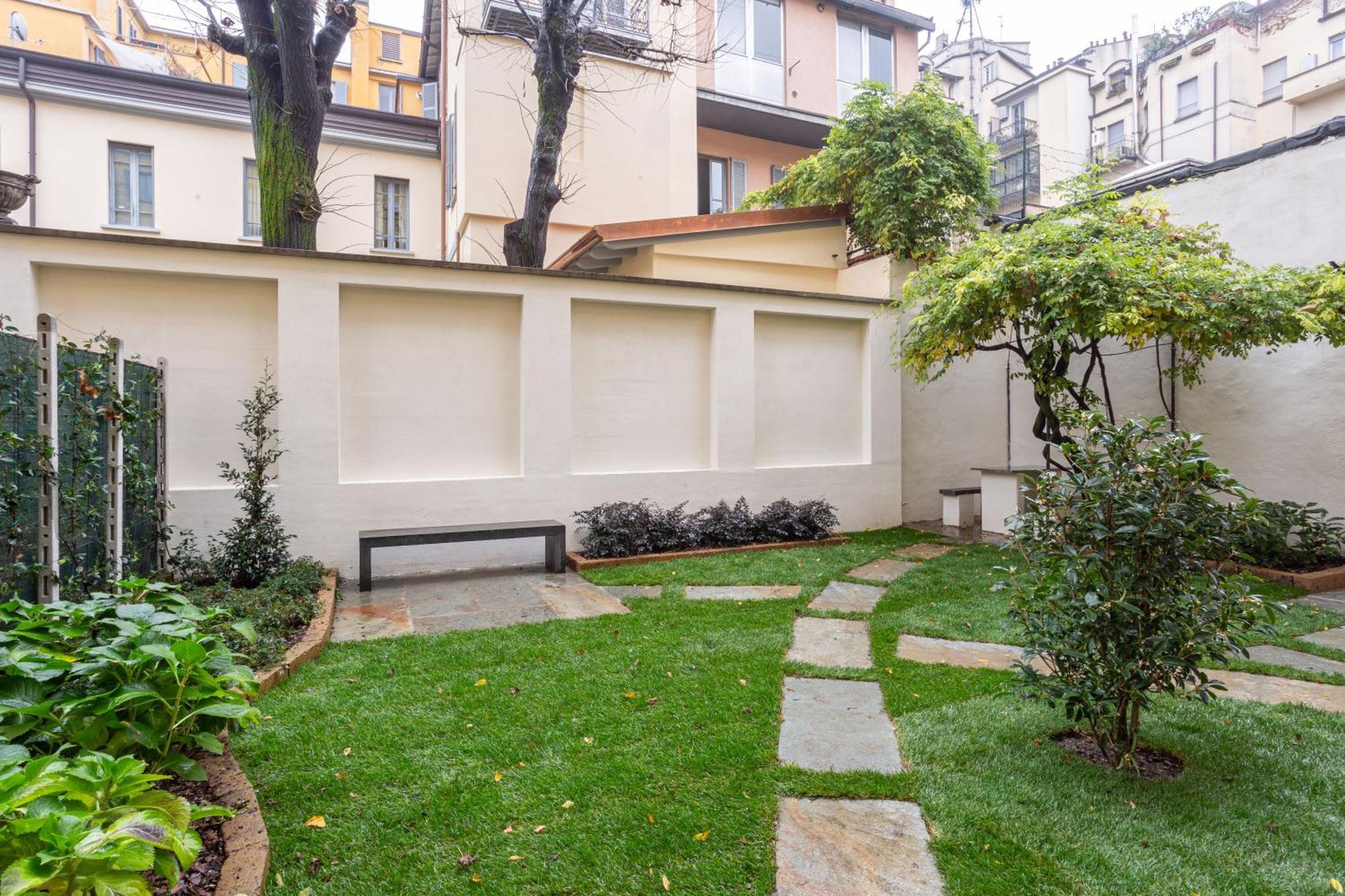 Sant Ambroeus Garden Apartment ميلان المظهر الخارجي الصورة